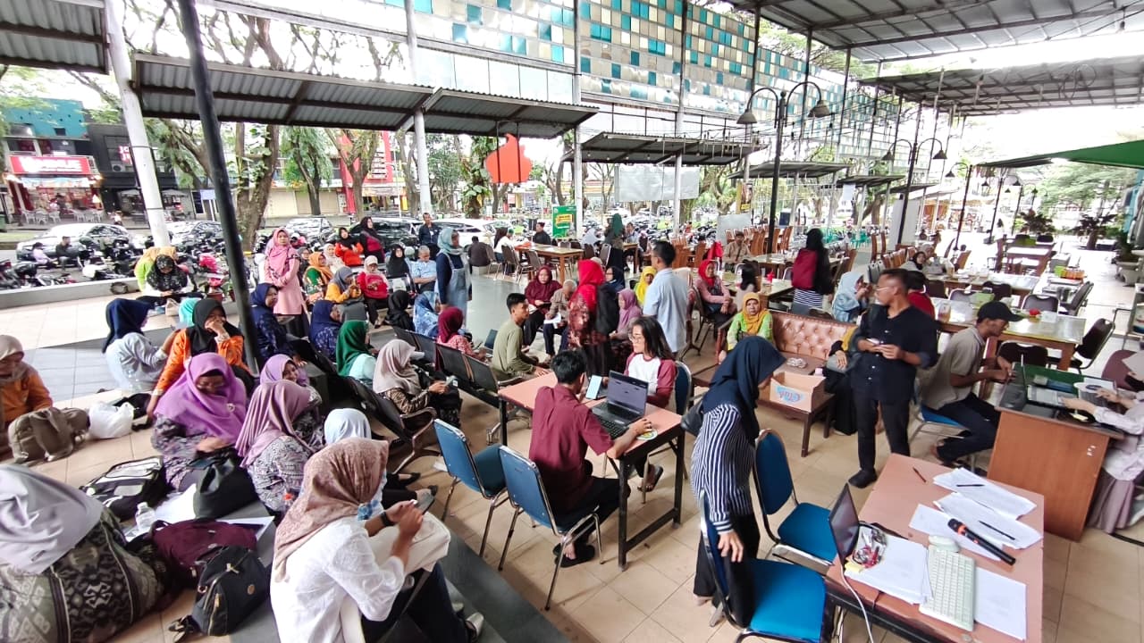 suasana antrean WP lapor SPT